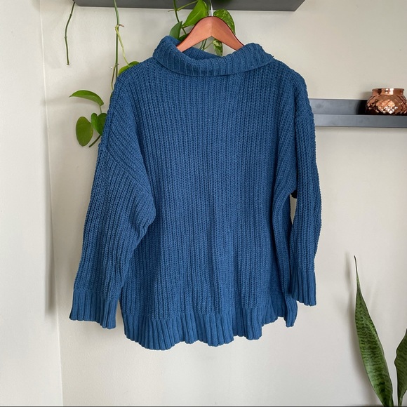 Aerie Chenille Blue Oversized Sweater - Picture 2 of 6